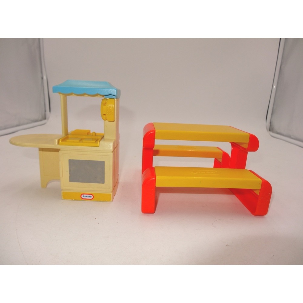 Little Tikes Vintage Dollhouse Furniture‎ Kitchen Island & Picnic Table Set